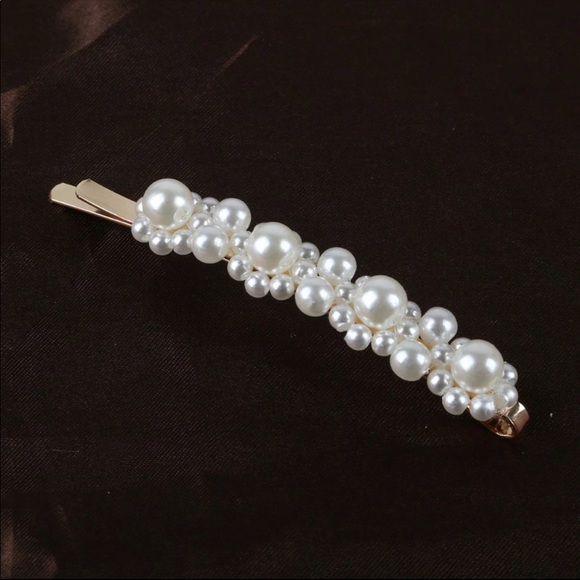 Accessories - Faux Pearl Hair Clip